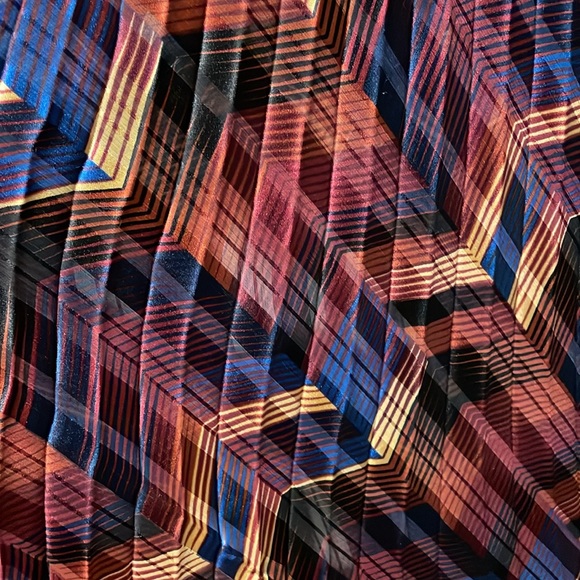 Bash maxi dress with colored pattern. Amazing cut, opened on the rib cage & back - Picture 9 of 9